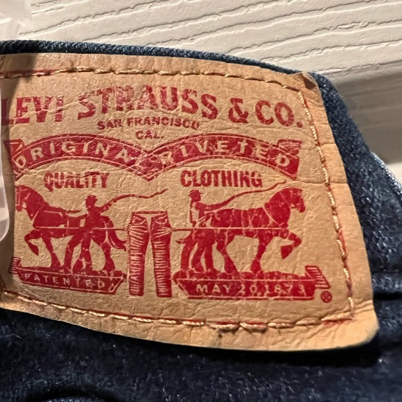 Levi's® 505 Straight Leg Jeans size 28 - Picture 7 of 7